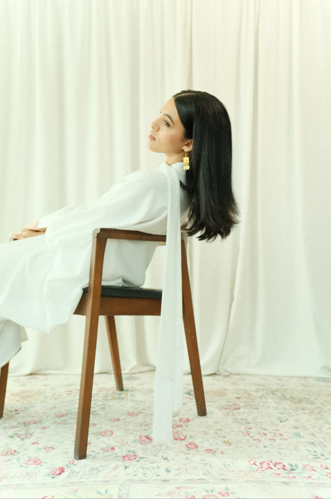 Noor kaftan in pearl